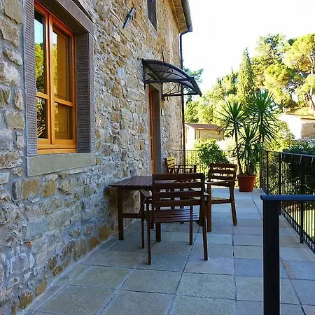 Villa Sleeps 4 Pool Wifi *