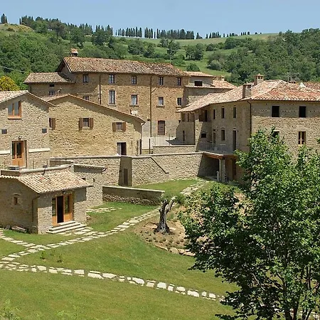 Sleeps 4 Pool Wifi