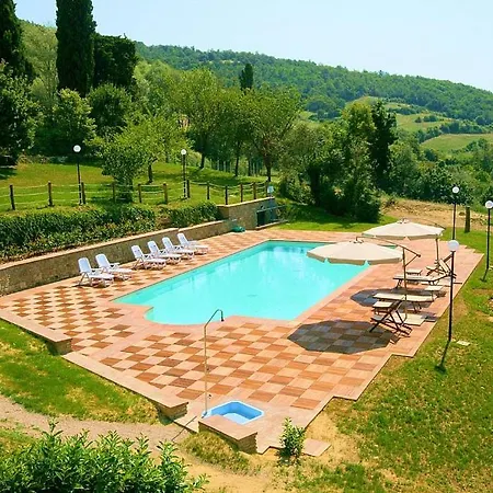 Sleeps 4 Pool Wifi Villa
